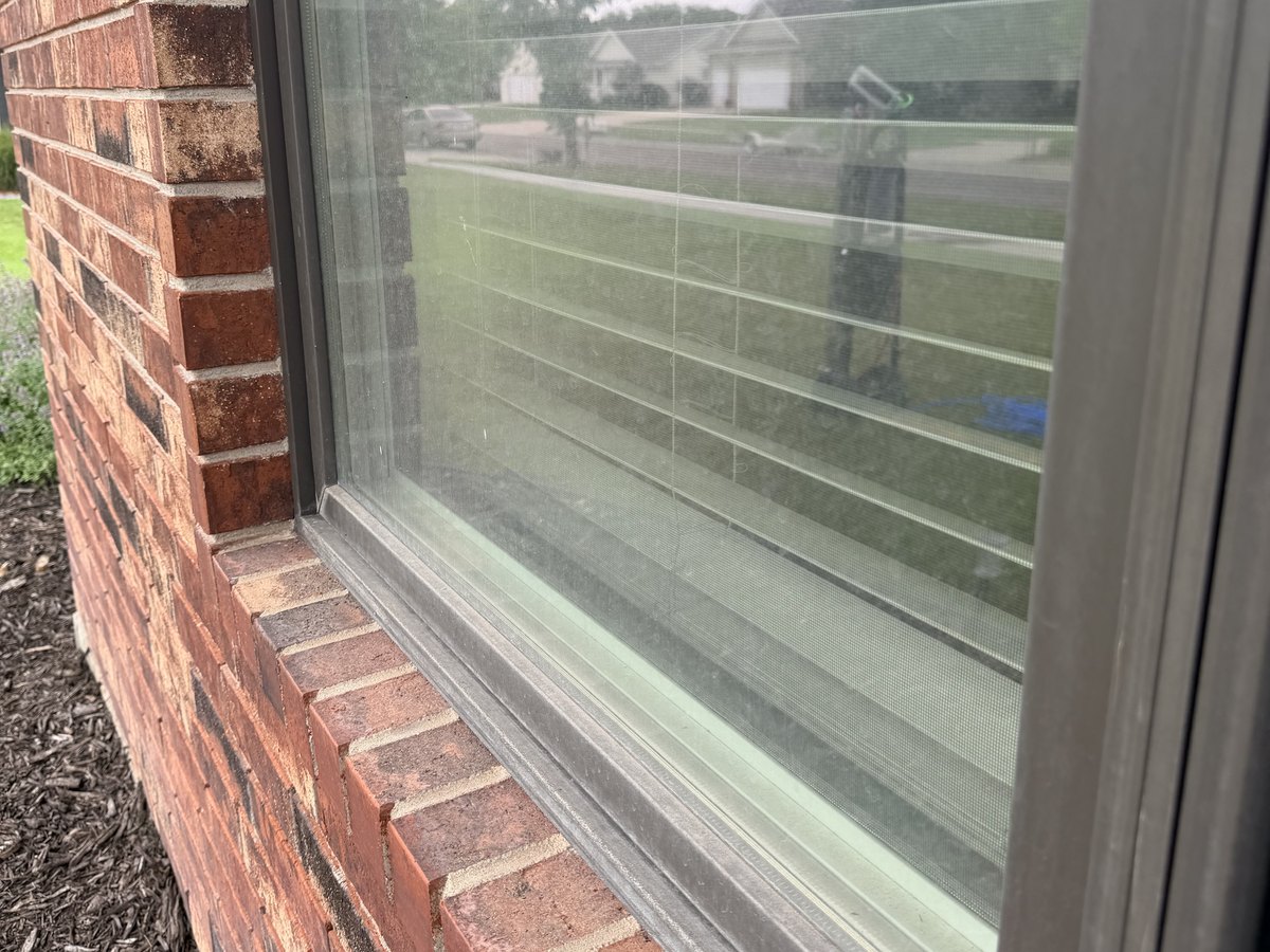 Window glass before purified water cleaning